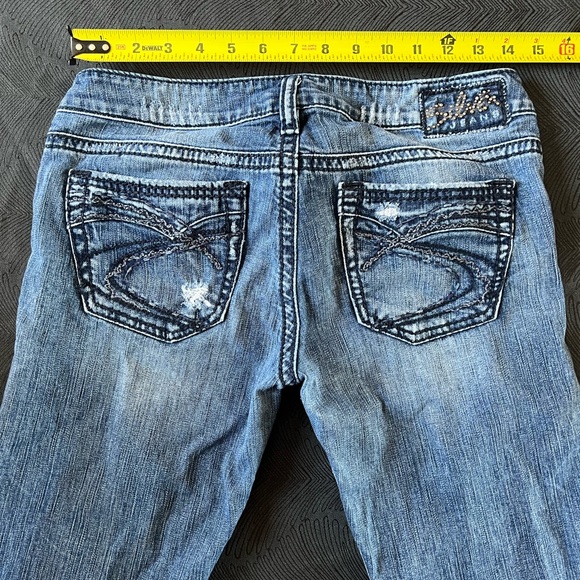Silver Jeans - Picture 3 of 10